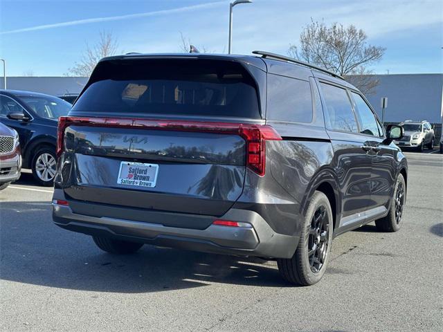 new 2025 Kia Carnival car, priced at $43,917