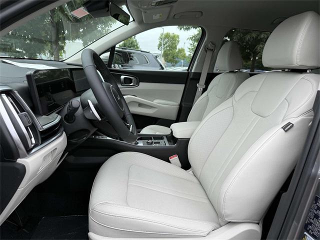 new 2025 Kia Sorento Hybrid car, priced at $40,105