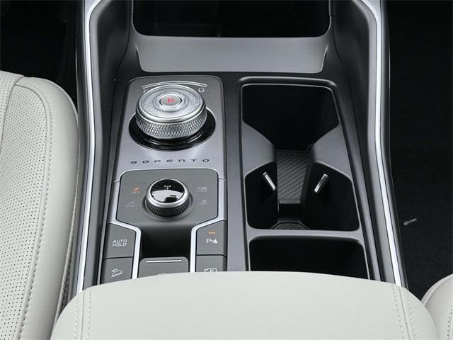 new 2025 Kia Sorento Hybrid car, priced at $40,105