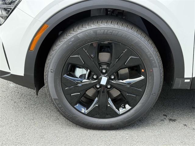 new 2025 Kia Sportage car, priced at $39,553