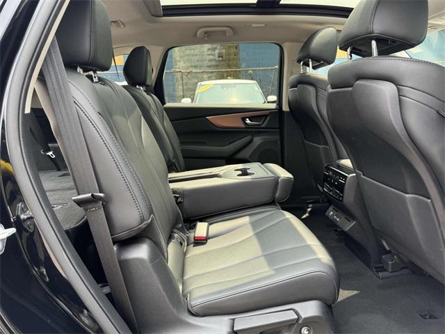 used 2022 Acura MDX car, priced at $34,904