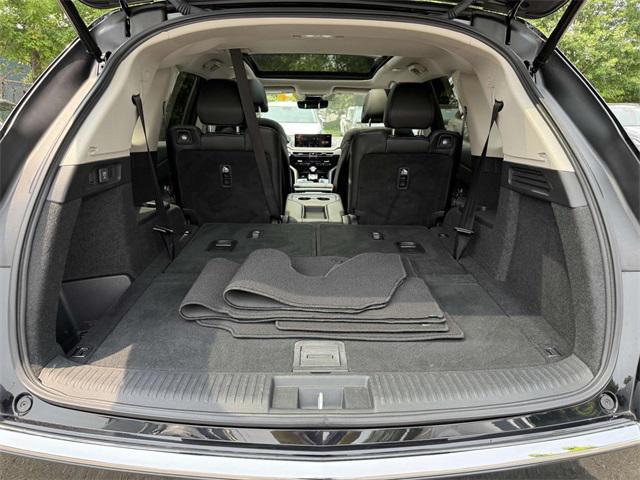 used 2022 Acura MDX car, priced at $34,904