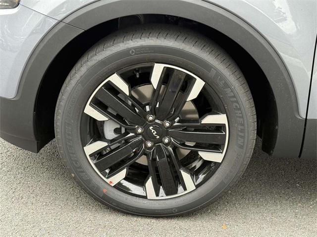 new 2025 Kia Telluride car, priced at $46,610