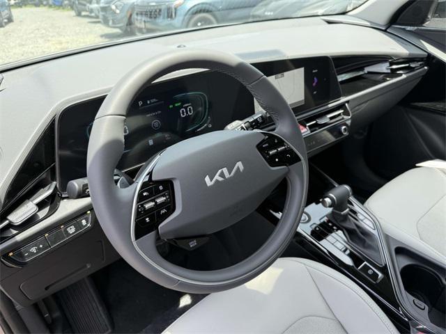new 2025 Kia Niro car, priced at $29,870