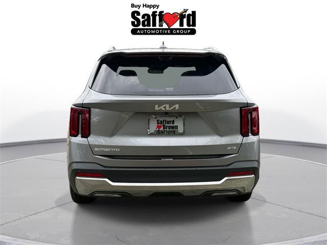 new 2025 Kia Sorento Hybrid car, priced at $44,100