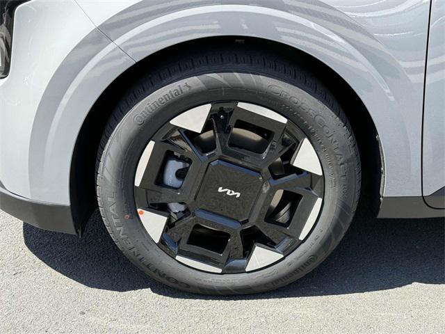 new 2025 Kia Carnival car, priced at $40,900