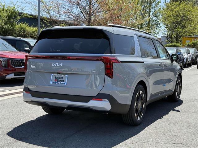 new 2025 Kia Carnival car, priced at $40,900