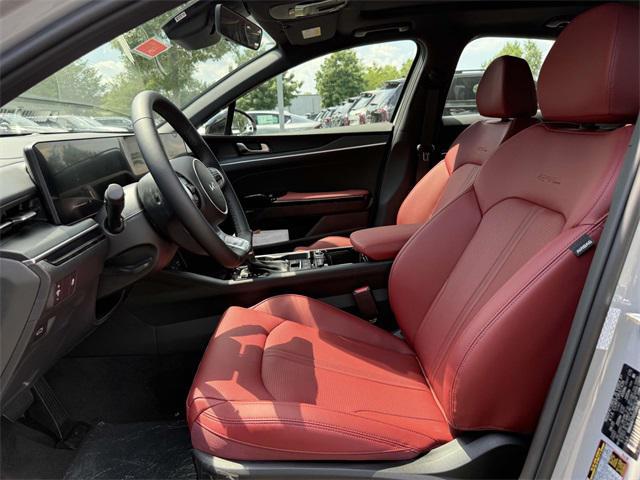 new 2025 Kia K5 car, priced at $30,885
