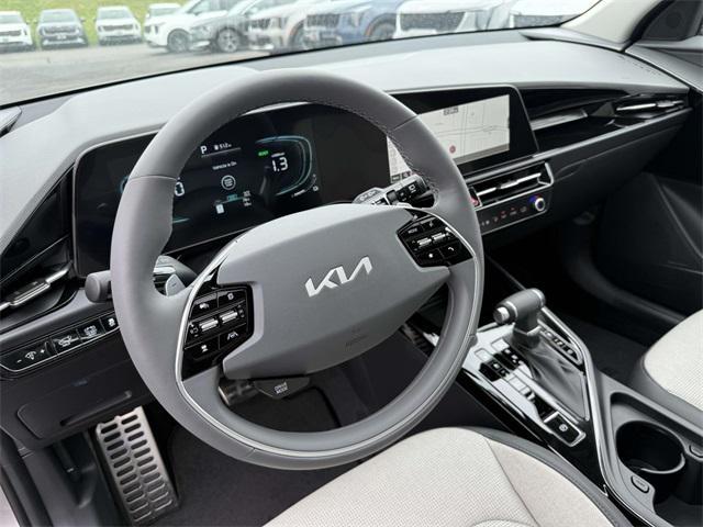 new 2025 Kia Niro car, priced at $35,190