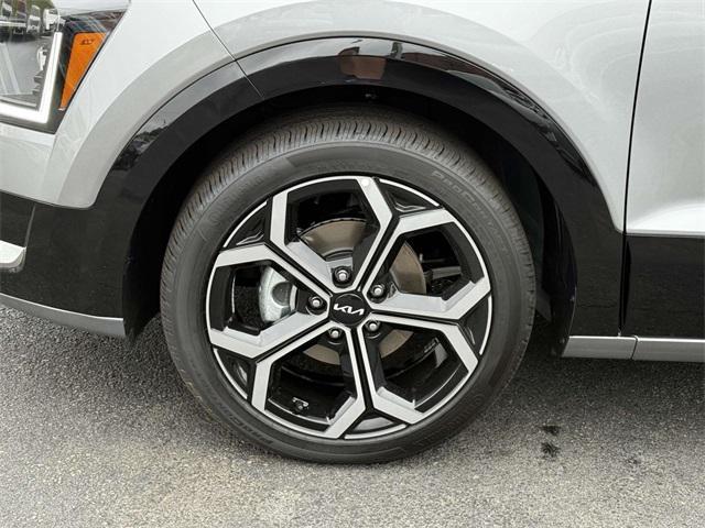 new 2025 Kia Niro car, priced at $35,190
