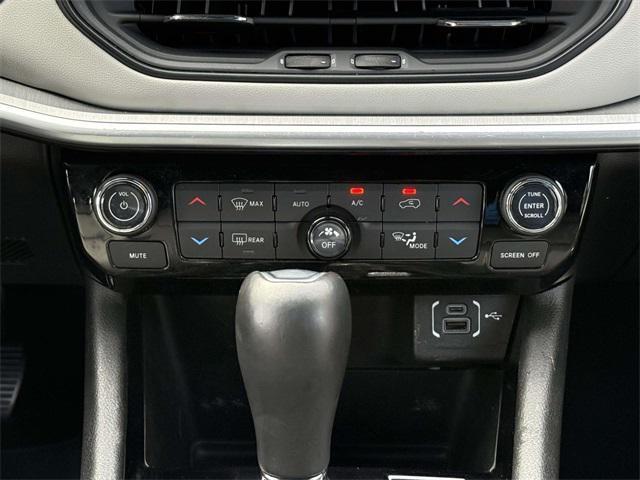 used 2025 Jeep Compass car, priced at $23,715