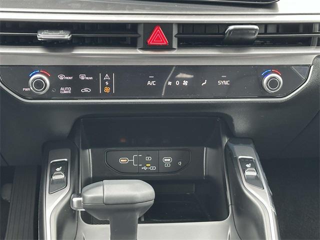 new 2025 Kia Sorento car, priced at $37,785