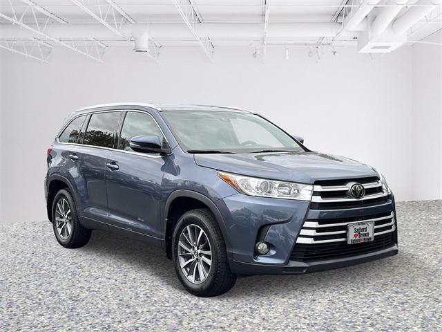 used 2019 Toyota Highlander car, priced at $26,684