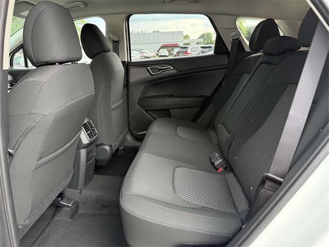 new 2025 Kia Sportage Hybrid car, priced at $29,318