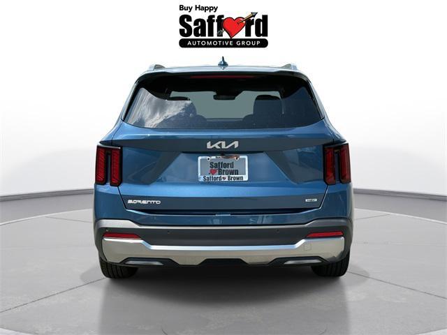 new 2025 Kia Sorento Hybrid car, priced at $40,105