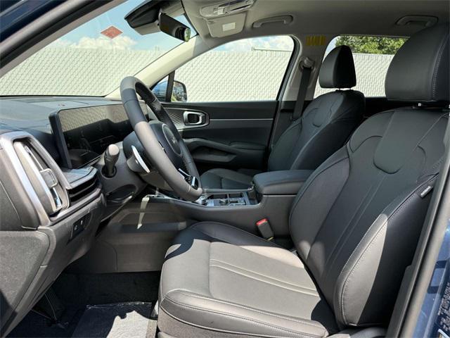 new 2025 Kia Sorento Hybrid car, priced at $40,105
