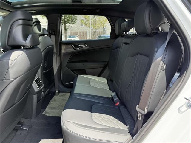 new 2025 Kia Sportage car, priced at $39,553