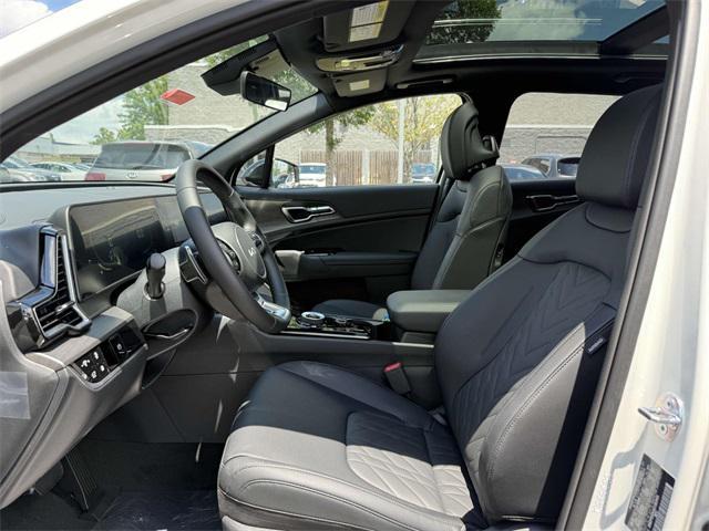 new 2025 Kia Sportage car, priced at $39,553