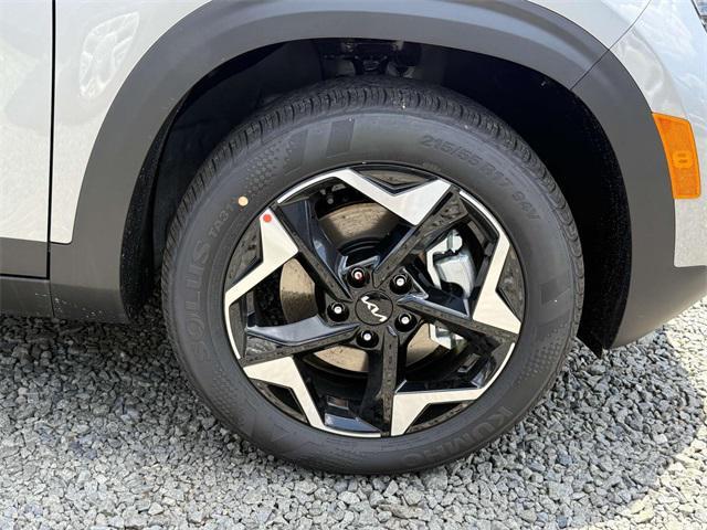 new 2025 Kia Seltos car, priced at $26,940