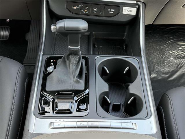 new 2025 Kia Carnival car, priced at $41,040