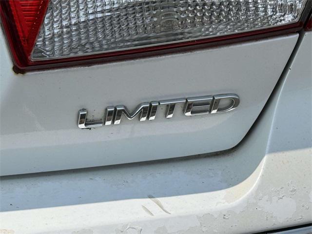 used 2009 Hyundai Azera car, priced at $3,999