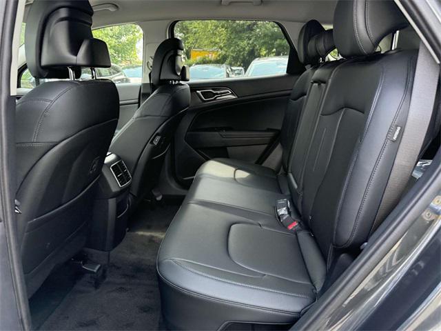 new 2025 Kia Sportage Hybrid car, priced at $32,925