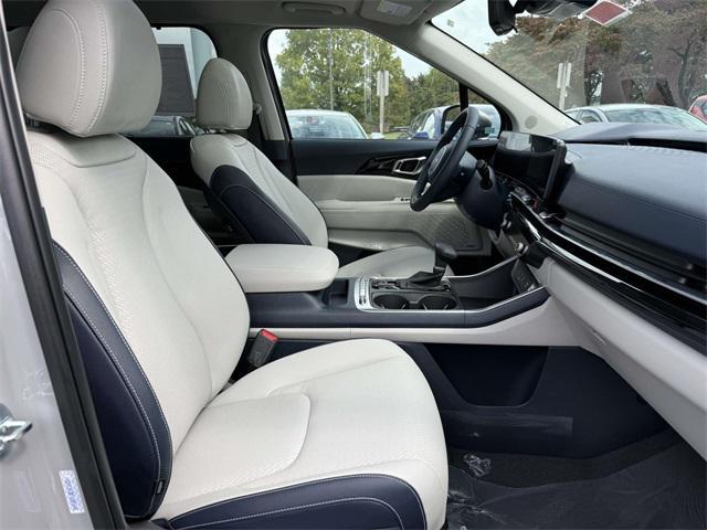 new 2026 Kia Carnival car, priced at $49,649