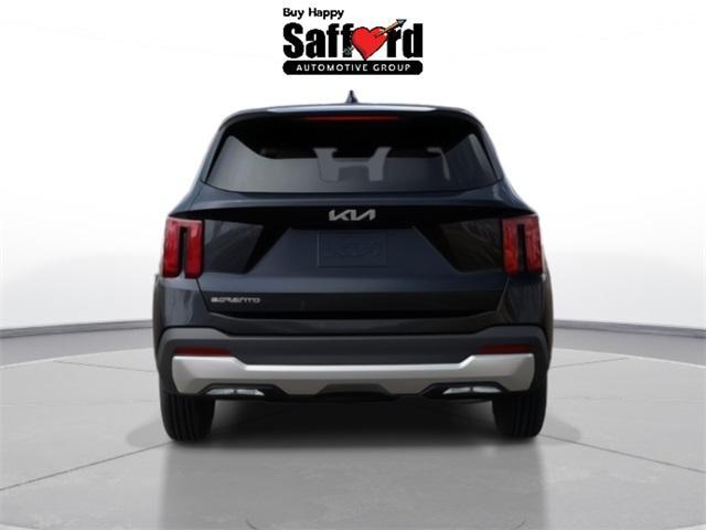 new 2025 Kia Sorento car, priced at $32,060