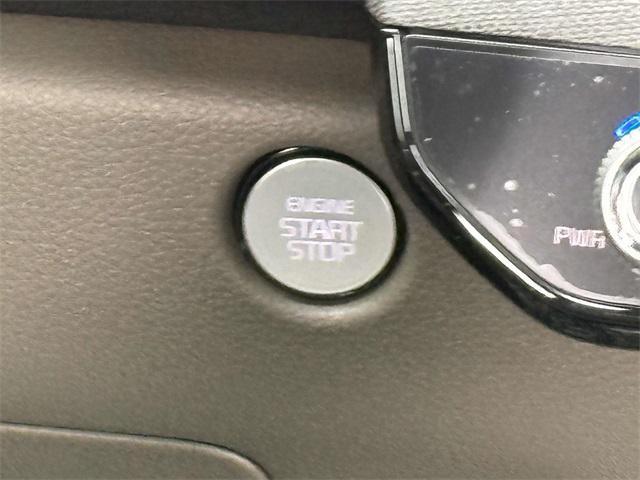 new 2025 Kia Carnival car, priced at $39,700