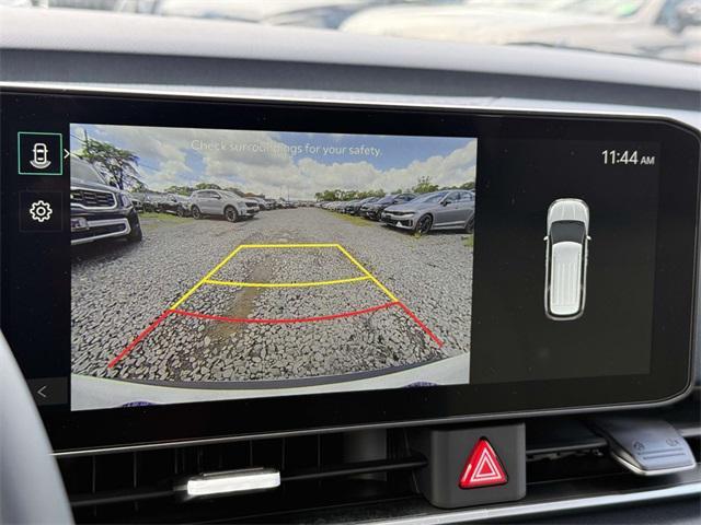 new 2025 Kia Carnival car, priced at $40,900