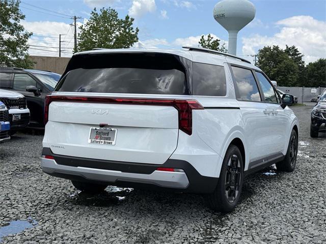 new 2025 Kia Carnival car, priced at $40,900