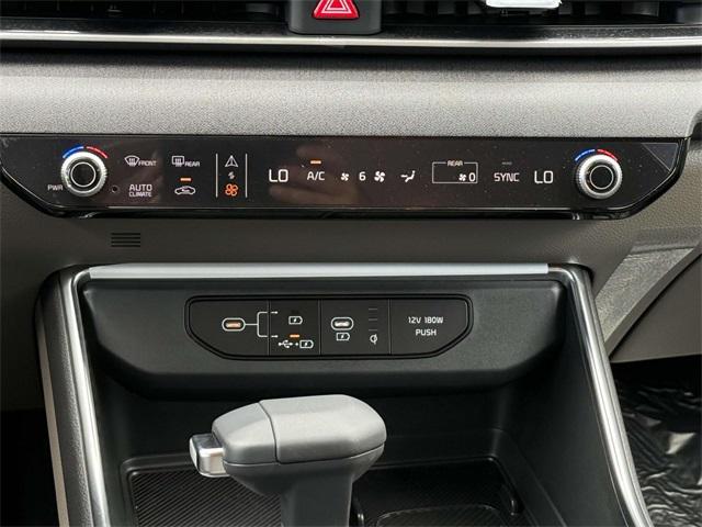 new 2025 Kia Carnival car, priced at $39,765