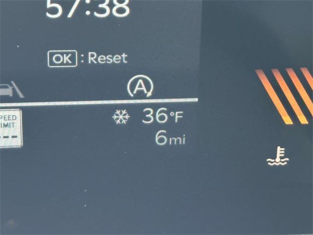 new 2025 Kia Sorento car, priced at $39,994