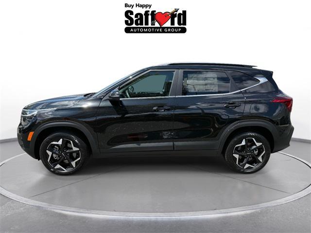 used 2025 Kia Seltos car, priced at $25,650