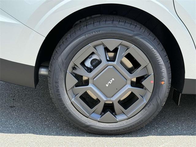 new 2026 Kia Carnival Hybrid car, priced at $43,070