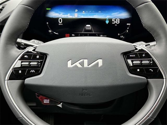 new 2025 Kia Niro EV car, priced at $33,015