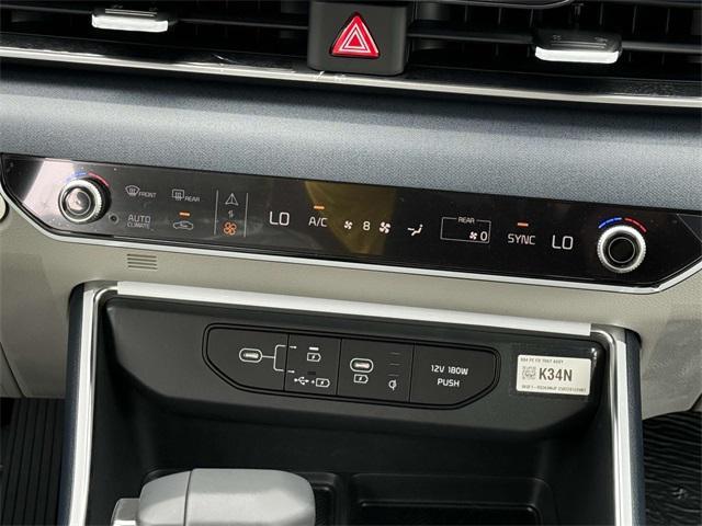 new 2025 Kia Carnival car, priced at $40,260