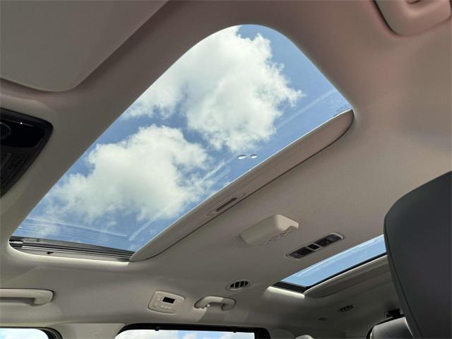 new 2025 Kia Carnival car, priced at $46,830