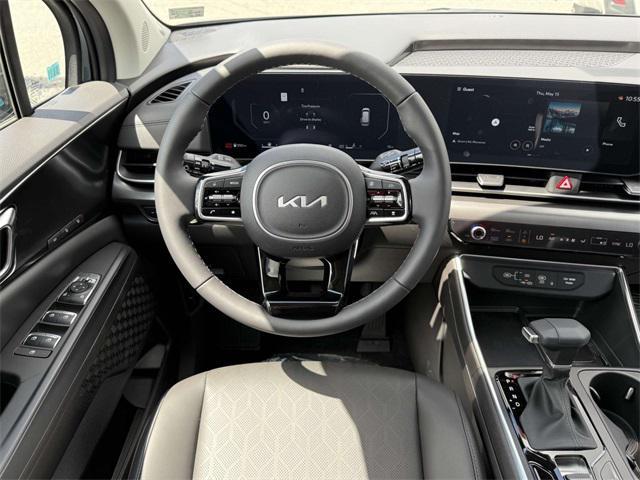 new 2025 Kia Carnival car, priced at $46,830