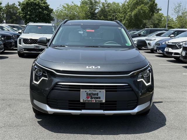 new 2025 Kia Niro car, priced at $29,870