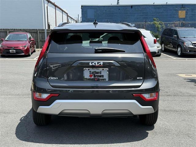 new 2025 Kia Niro car, priced at $29,870