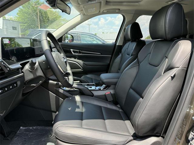 new 2025 Kia Telluride car, priced at $39,060