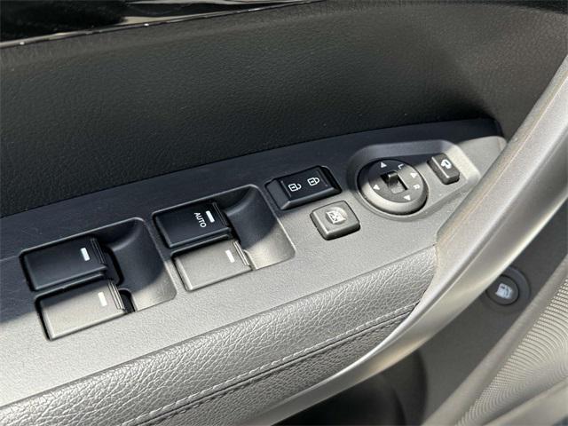 used 2015 Kia Sorento car, priced at $12,806