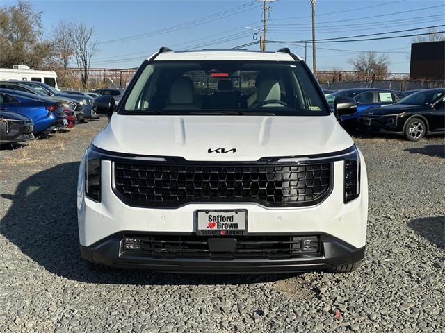 new 2025 Kia Carnival car, priced at $49,062