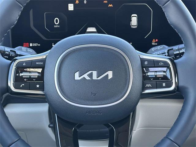 new 2025 Kia Carnival car, priced at $50,297