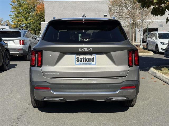 new 2026 Kia Sorento Hybrid car, priced at $42,975