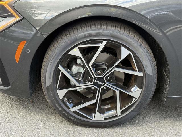 new 2026 Kia K5 car, priced at $33,471