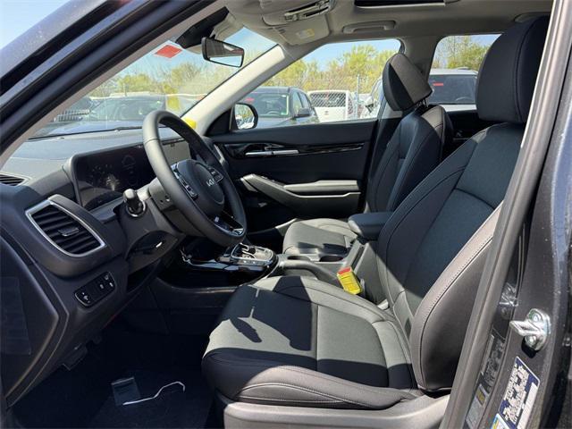 new 2025 Kia Seltos car, priced at $29,430