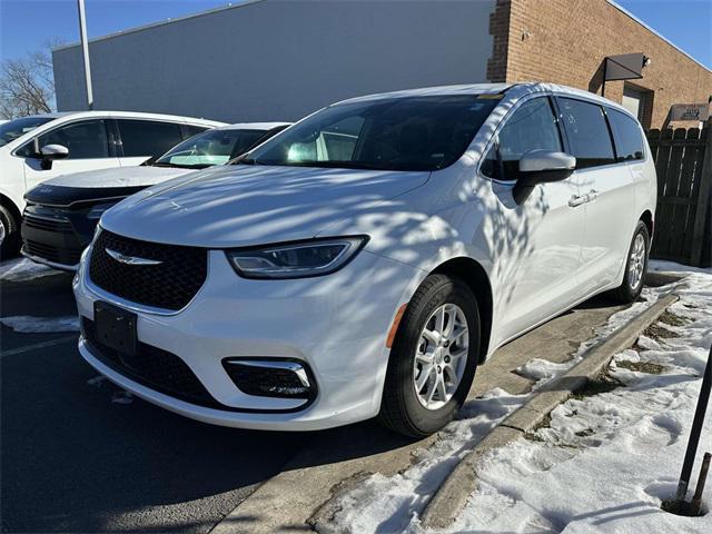 used 2023 Chrysler Pacifica car, priced at $23,249