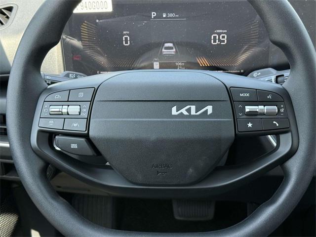new 2025 Kia K4 car, priced at $23,123